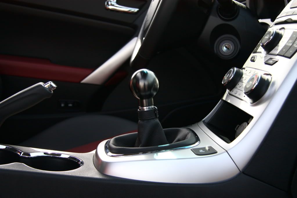 TWM A6 Leopard Shift Knob w/ Shift Boot Retainer Review Hyundai